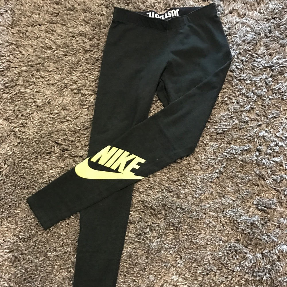 Nike leggings 🦋